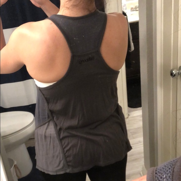 Grey vest - Picture 2 of 2